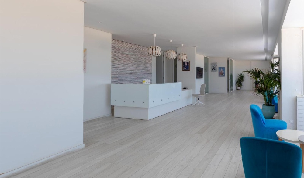 Hotel Tropicana Main image