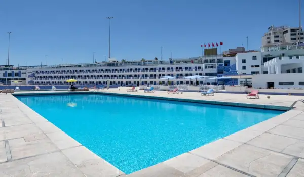 Hotel Tropicana 4